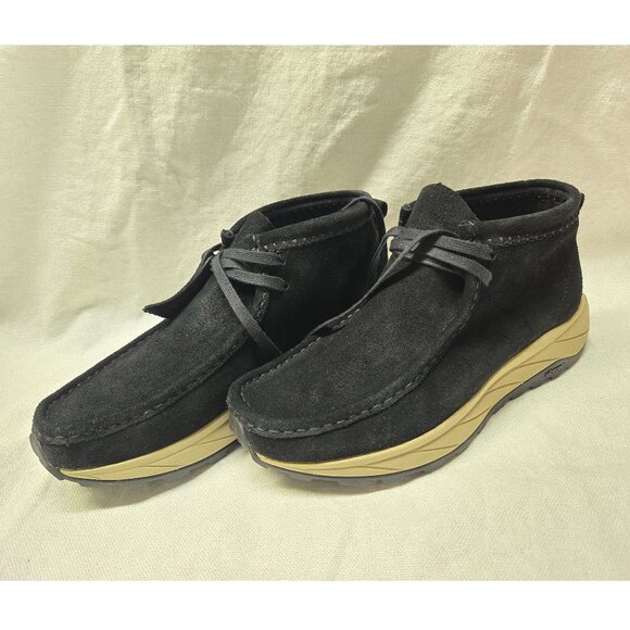 NEW Clarks Wallabee's Eden Men's 9.5 Black Suede Vibram Soles - Picture 1 of 5